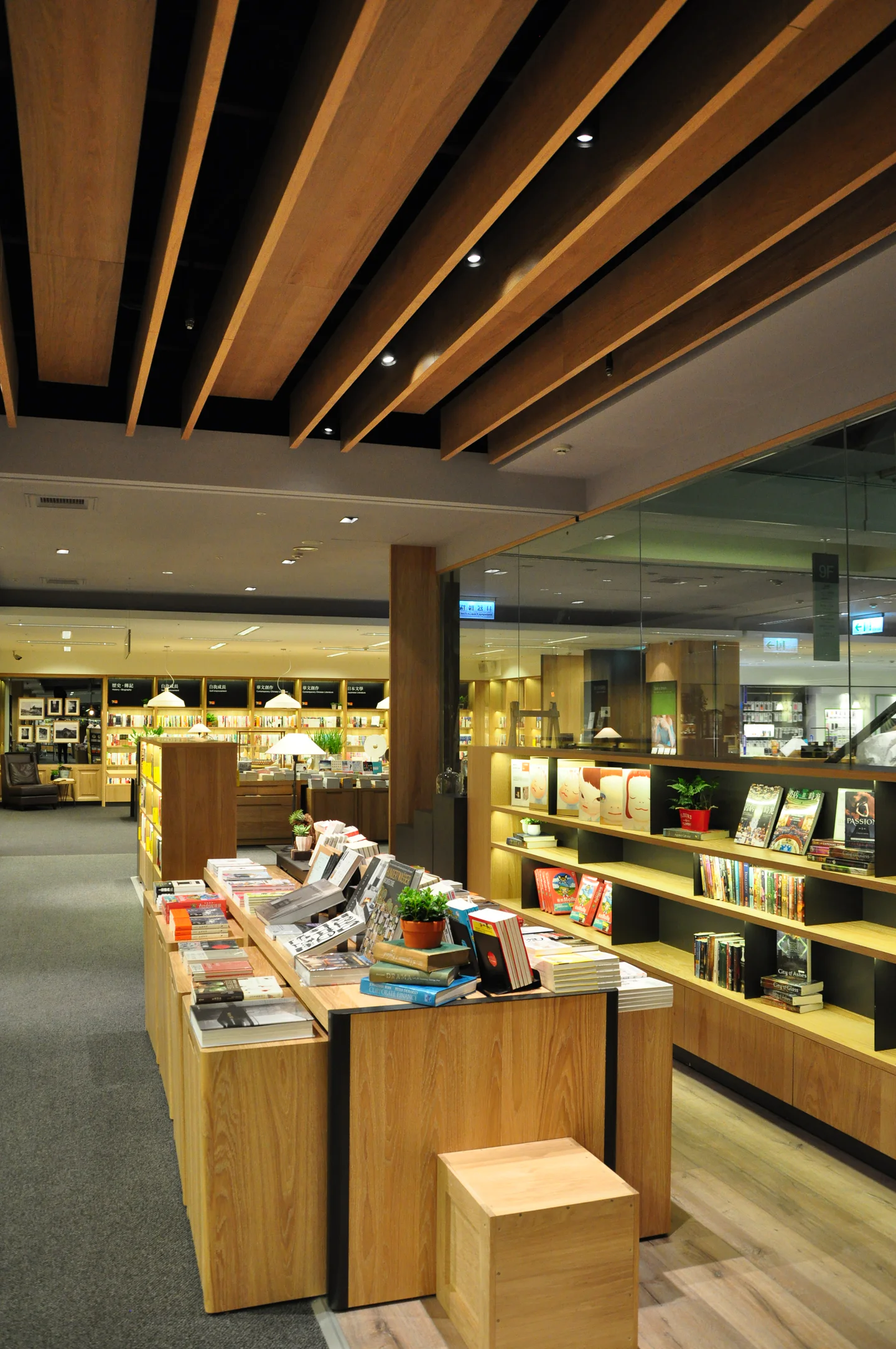 法雅客台中中港店 11